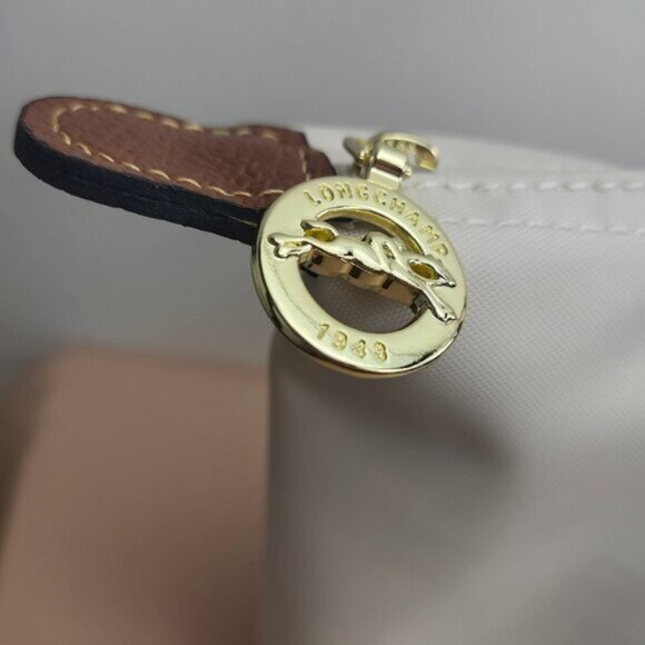 Longchamp Le Pliage White Tote - Picture 7 of 9